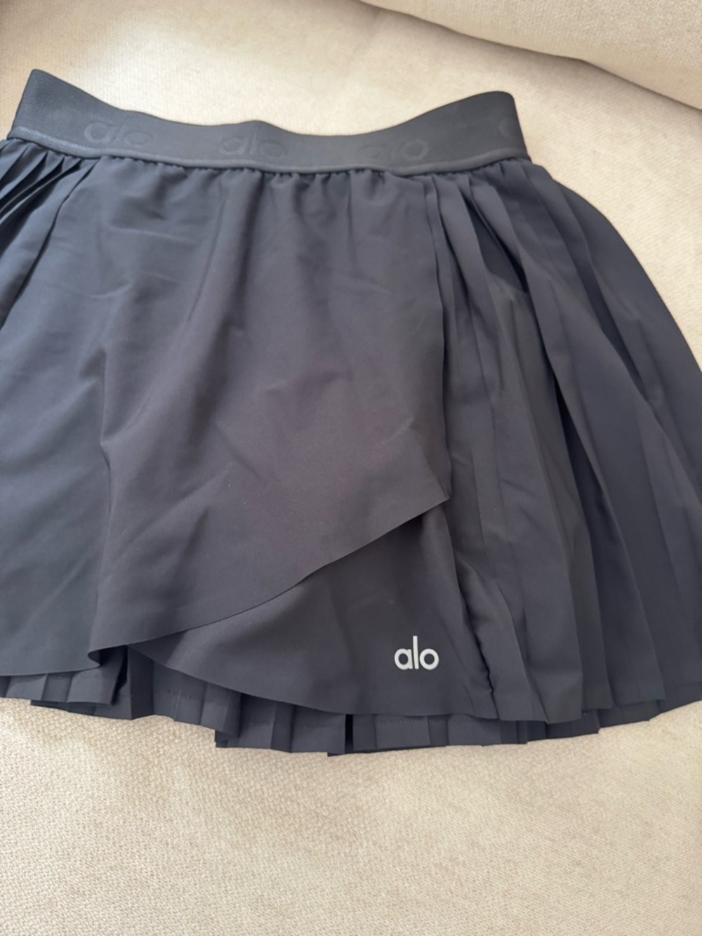 ALO Yoga Black Pleated Athletic Skirt tennis skirt - Picture 3 of 5